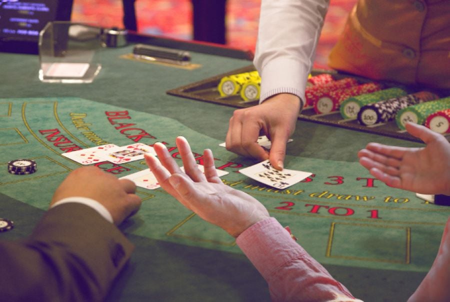 002404 Dont Tell Others How Play 670x450 - partycasino