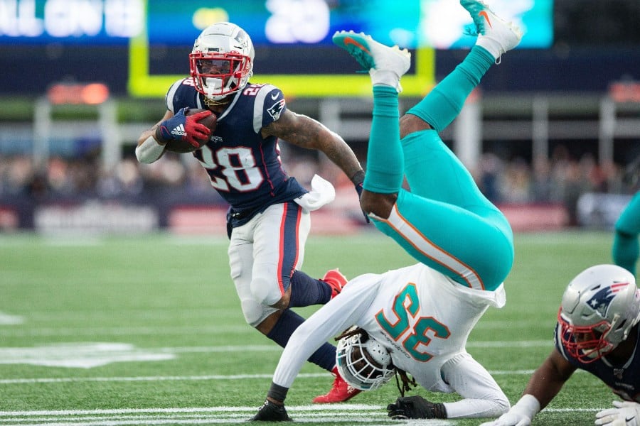 After Eight Seasons, James White Retires From The NFL - partycasino